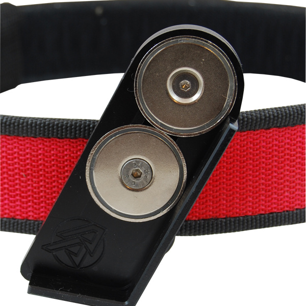 DAA DELUXE MAGNETIC POUCH