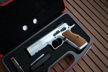 Tanfoglio Stock III Chromed, Cal. 9x19